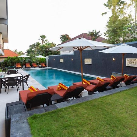 Kubu Petitenget Suite Seminyak  Luaran gambar